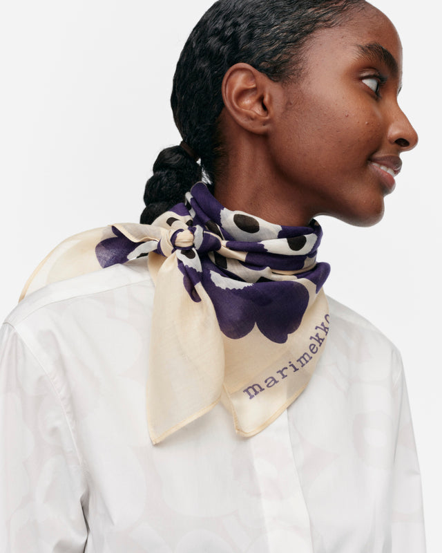 Ihastuttava Unikko scarf - Marimekko VN