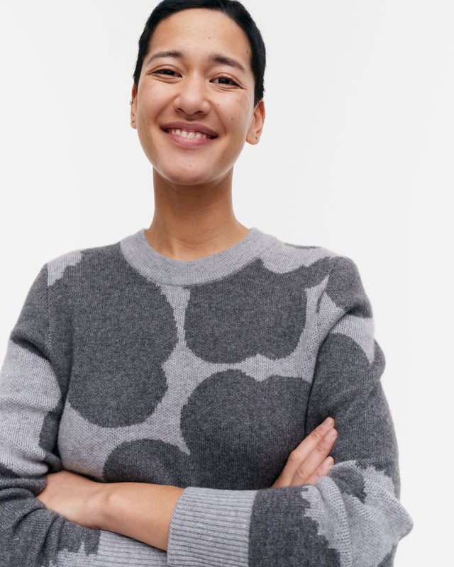 Aukio Unikko cashmere knitted pullover