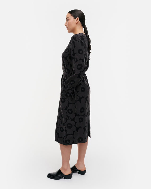 Lahjat Unikko dress