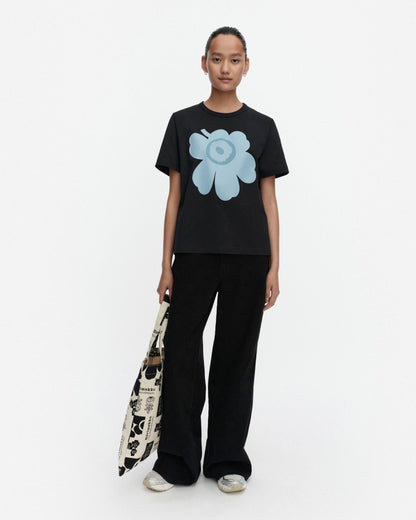Ae Erna Unikko Placement Kioski t-shirt