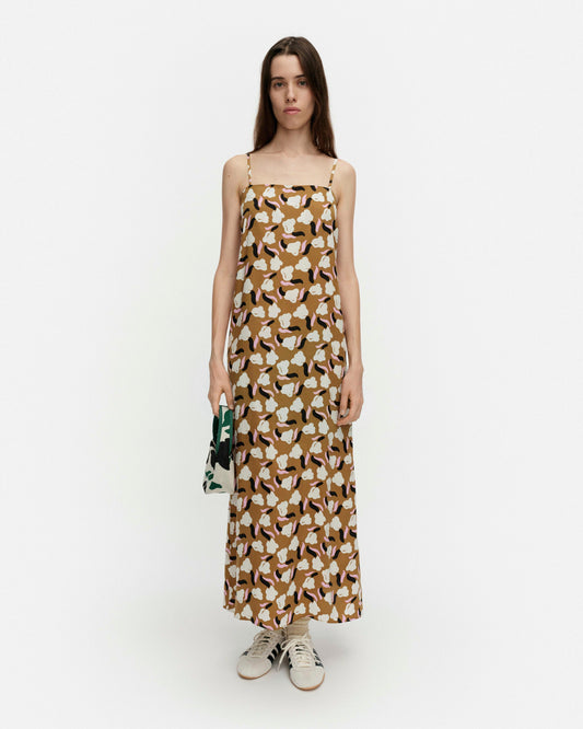 Pyörähdys Lemmitty Dress