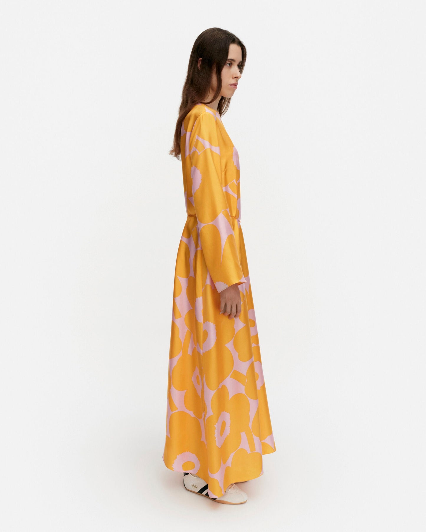 Kaunista Unikko Silk dress