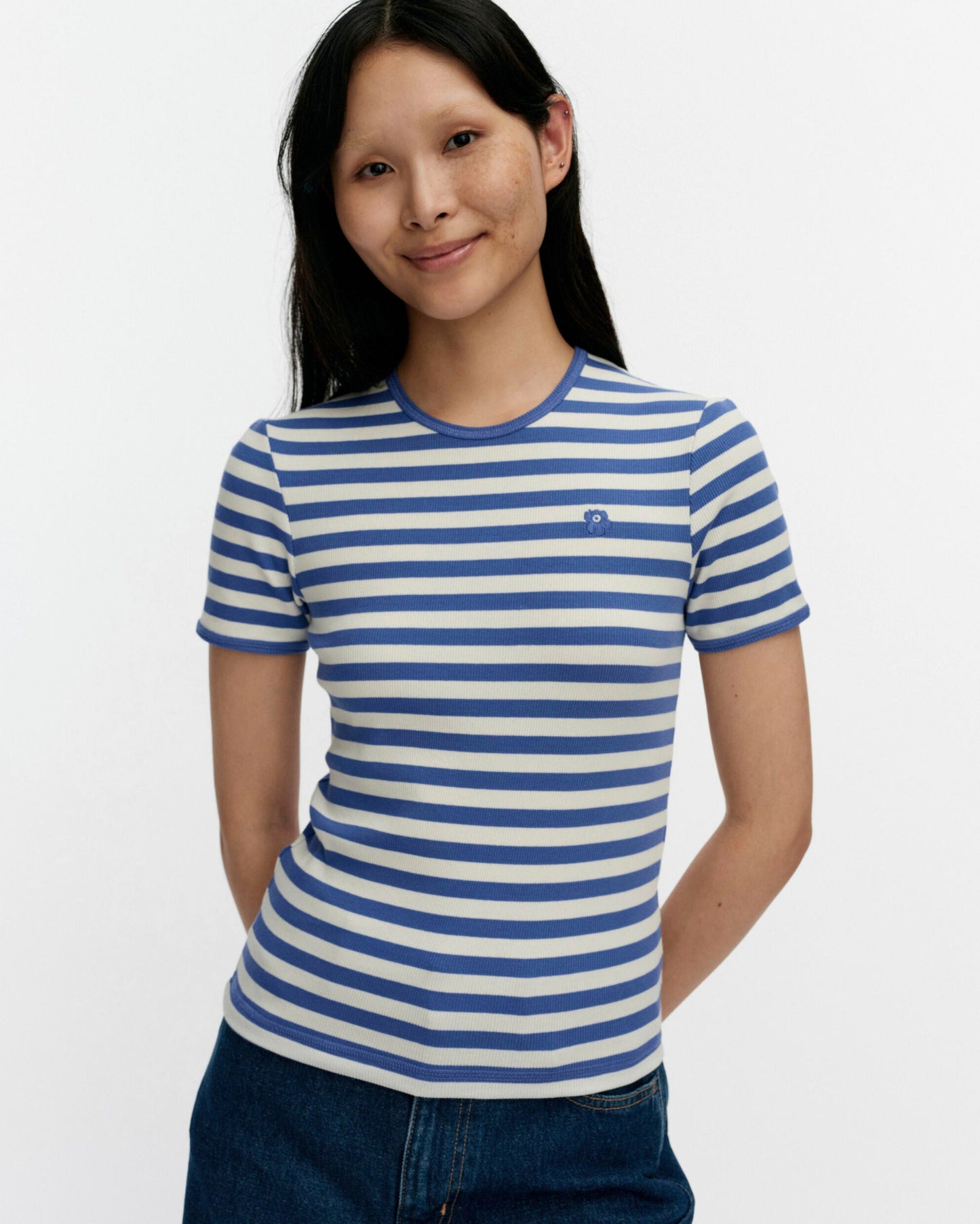 Kukkea Tasaraita Unikko Kioski t-shirt