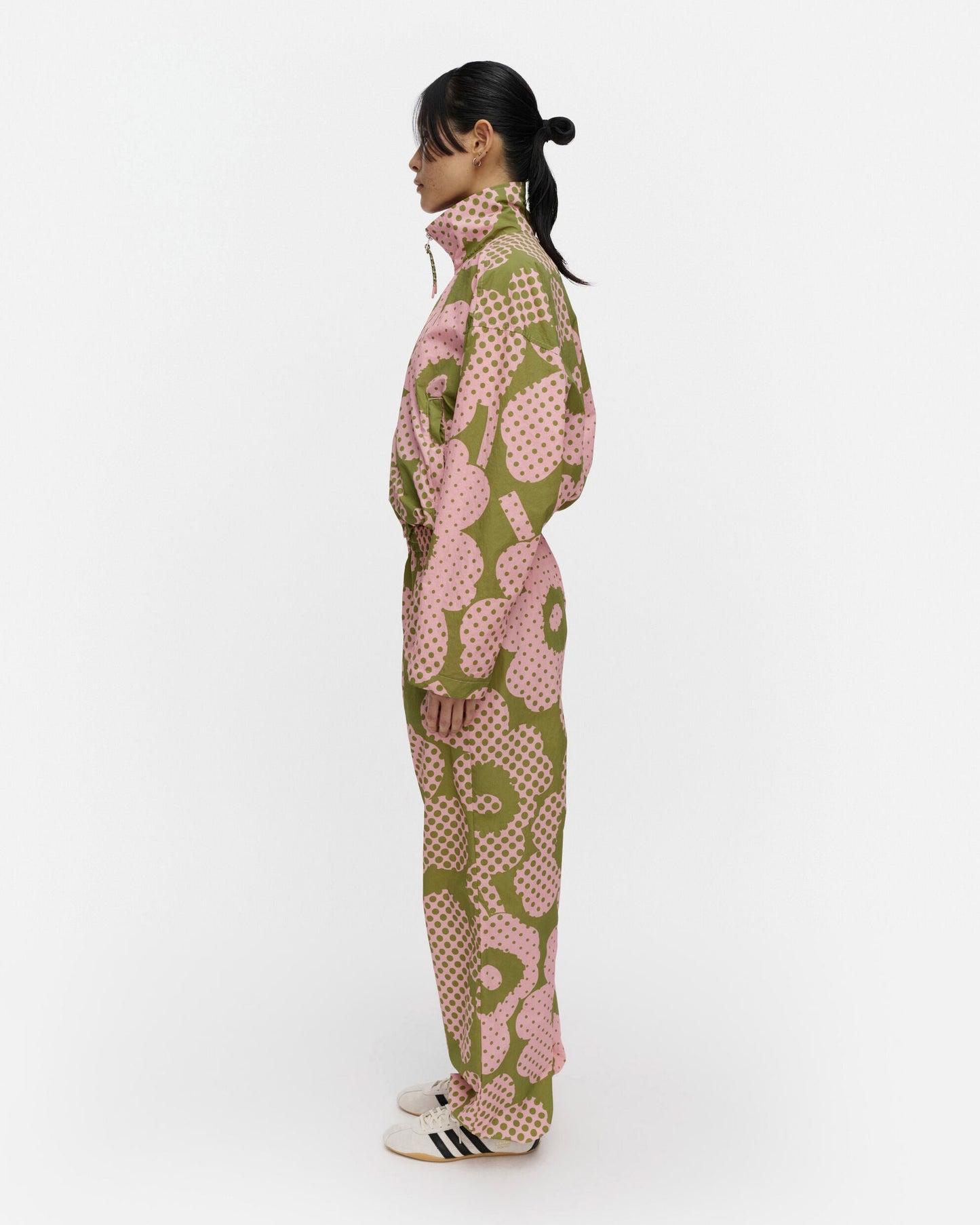 Harjoitus Unikko Kioski activewear coat