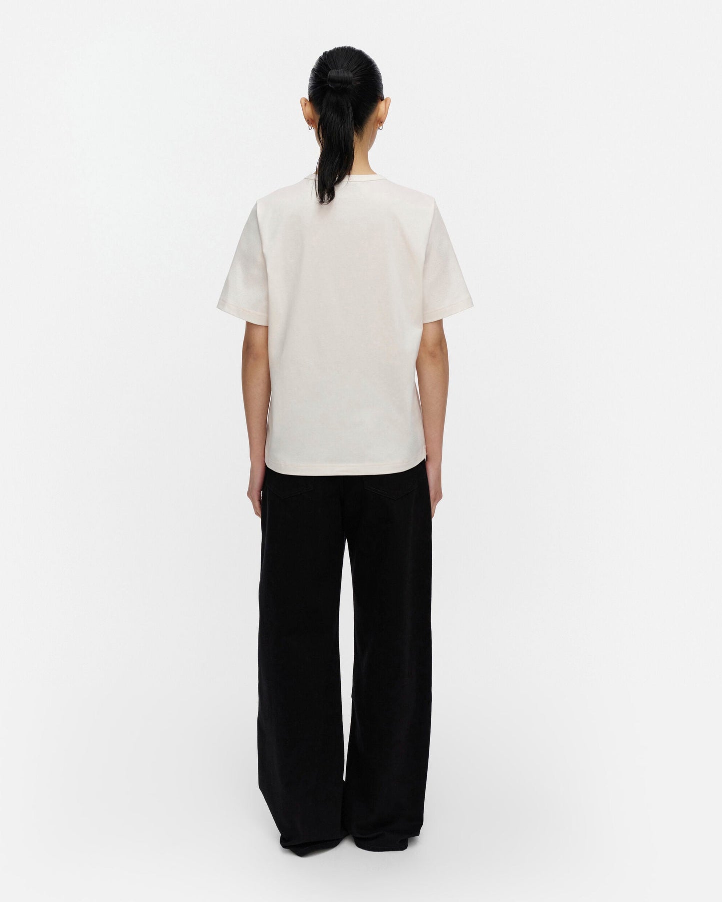 Erna Unikko Placement Kioski t-shirt
