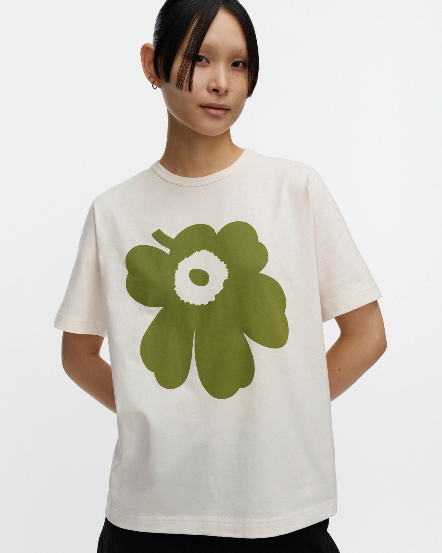 Erna Unikko Placement Kioski t-shirt