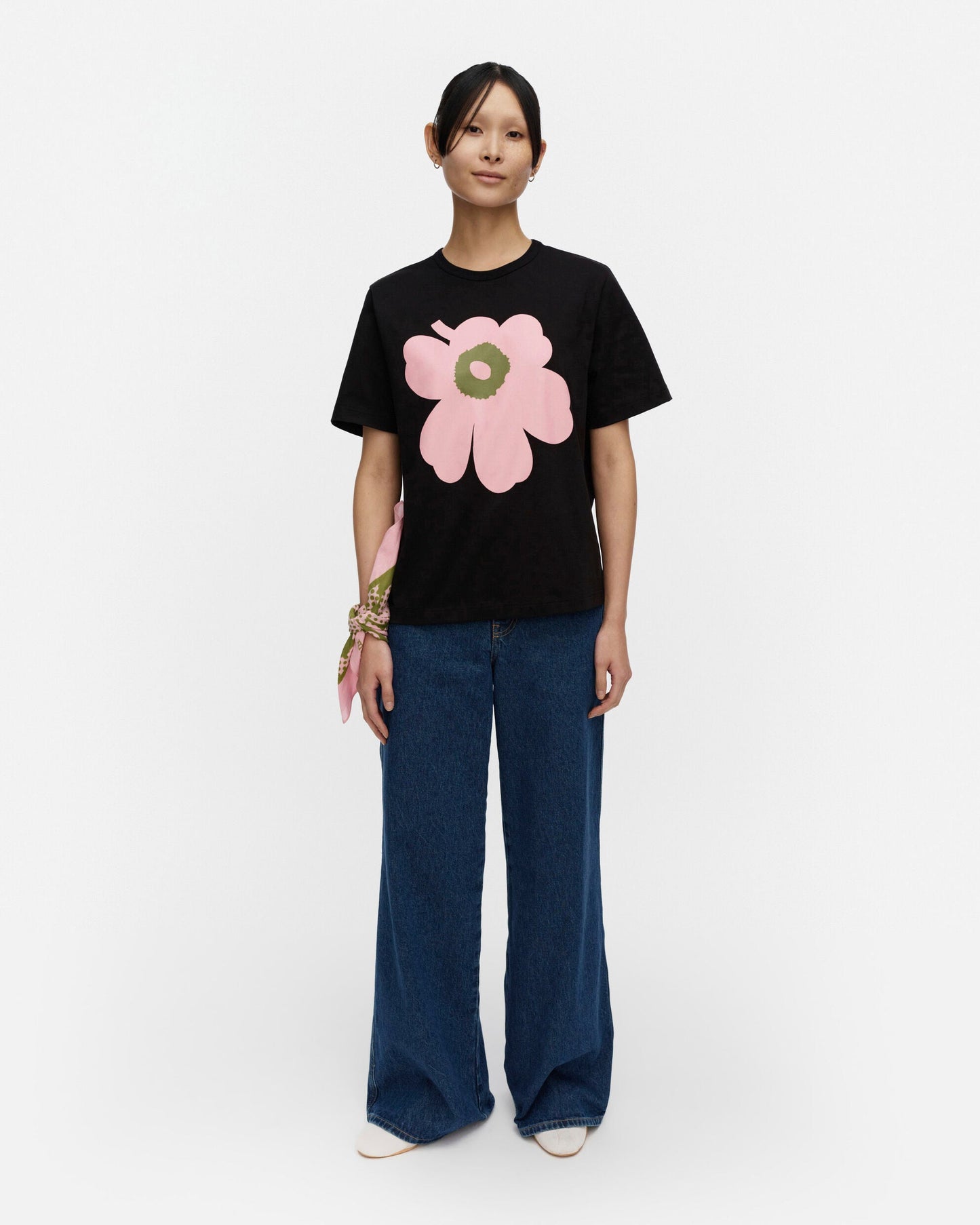 Erna Unikko Placement Kioski t-shirt