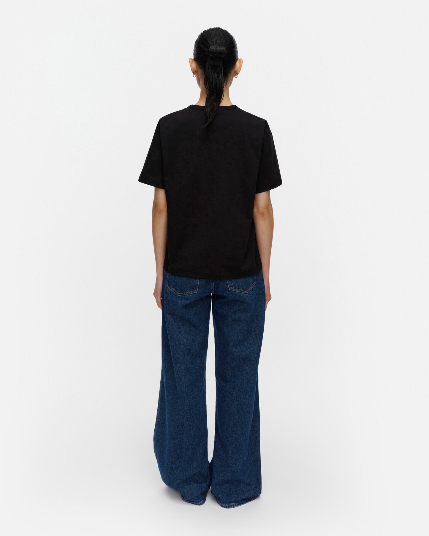 Erna Unikko Placement Kioski t-shirt