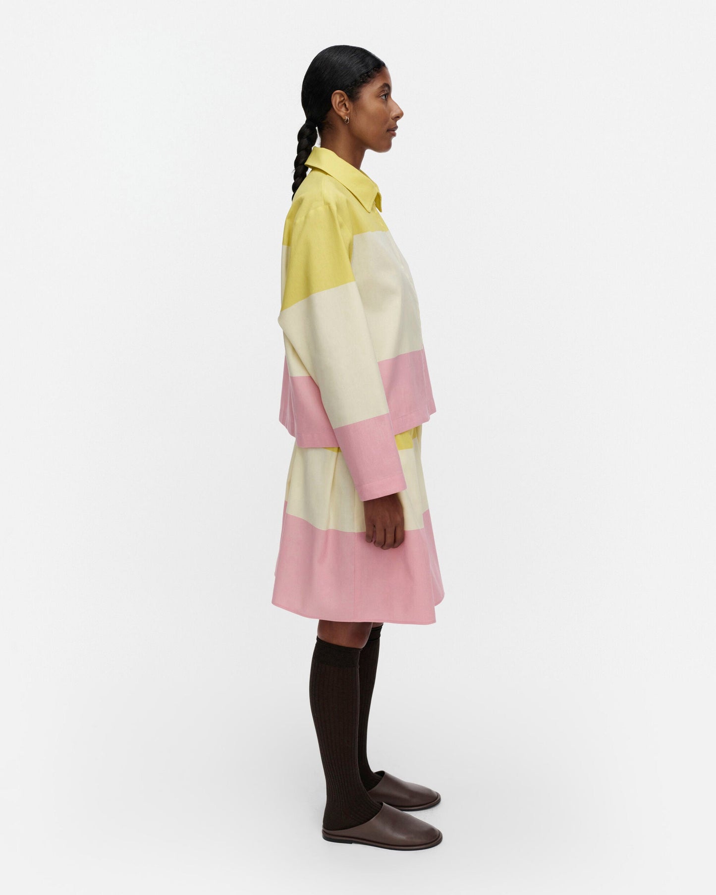 Kirjaimet Hennika Shirt