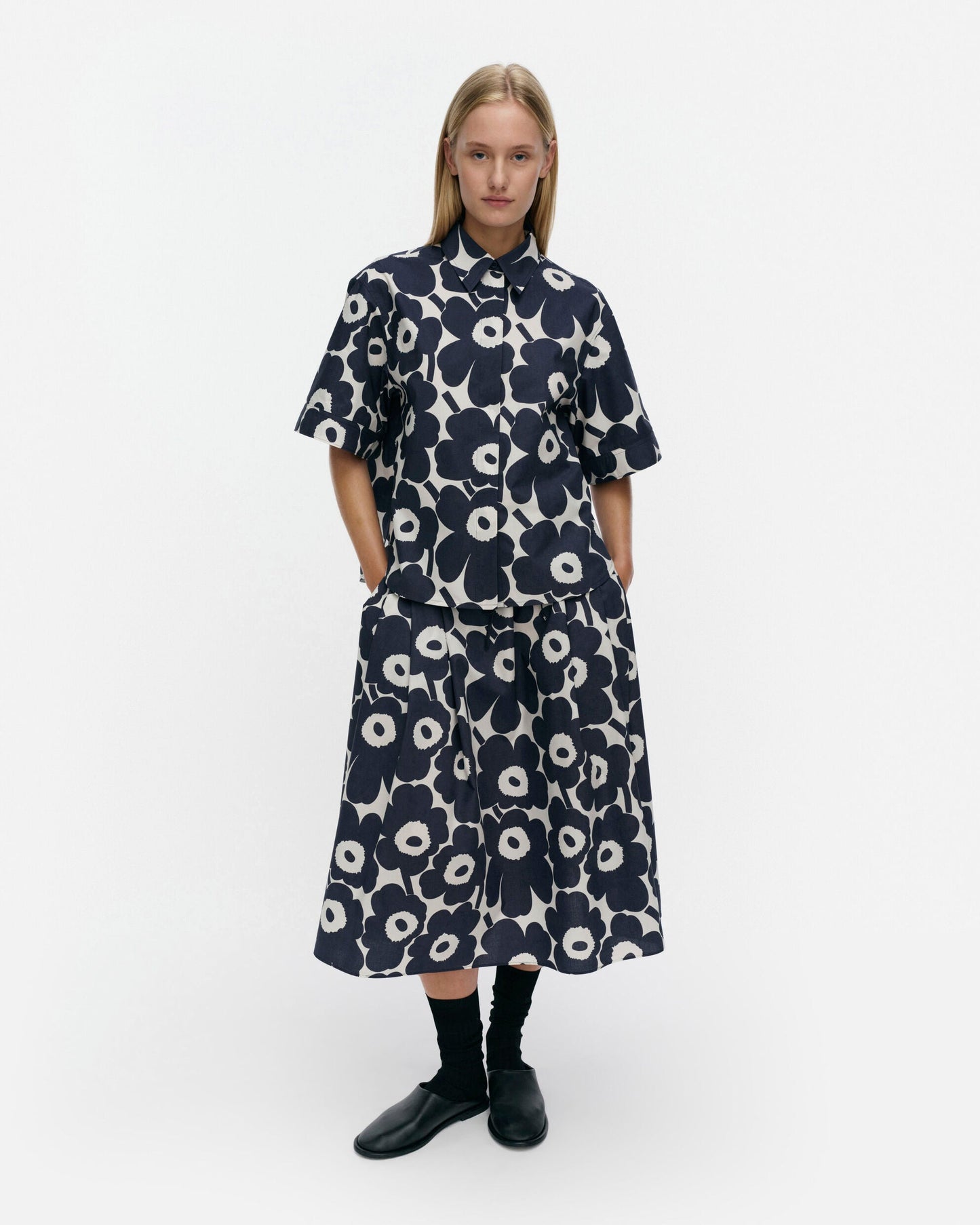 Standardi Unikko Shirt