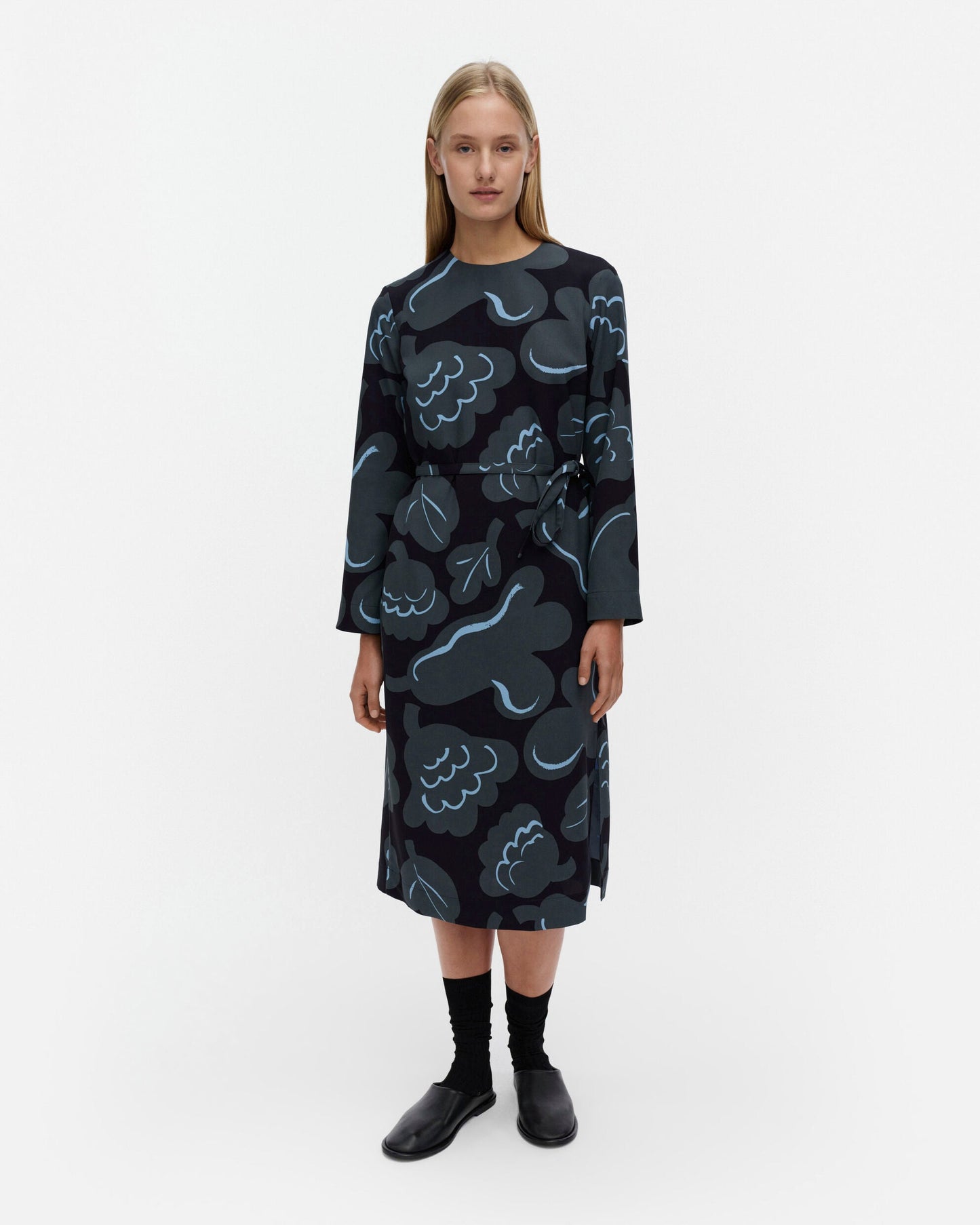 Pujotus Kukasta Kukkaan Dress