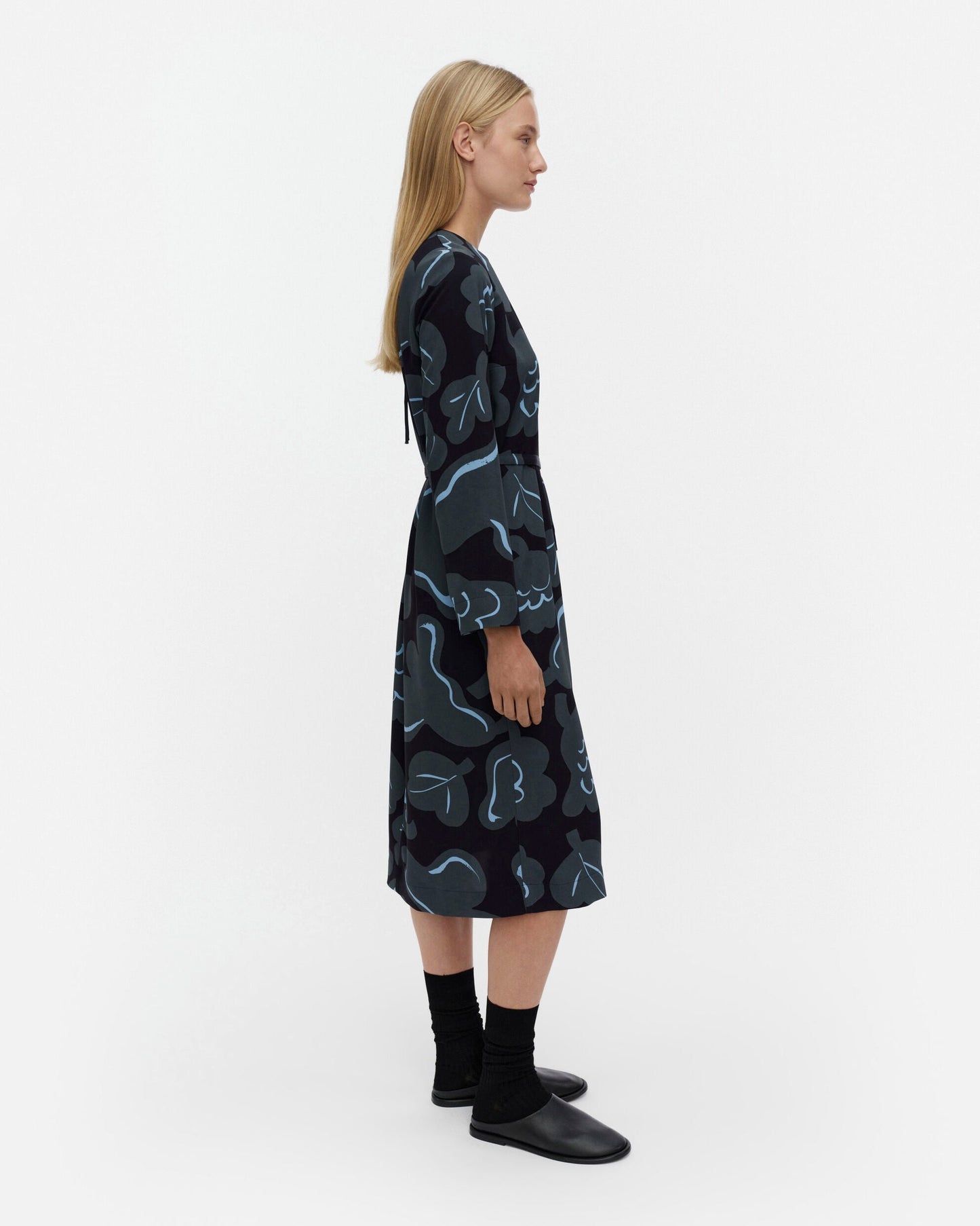Pujotus Kukasta Kukkaan Dress