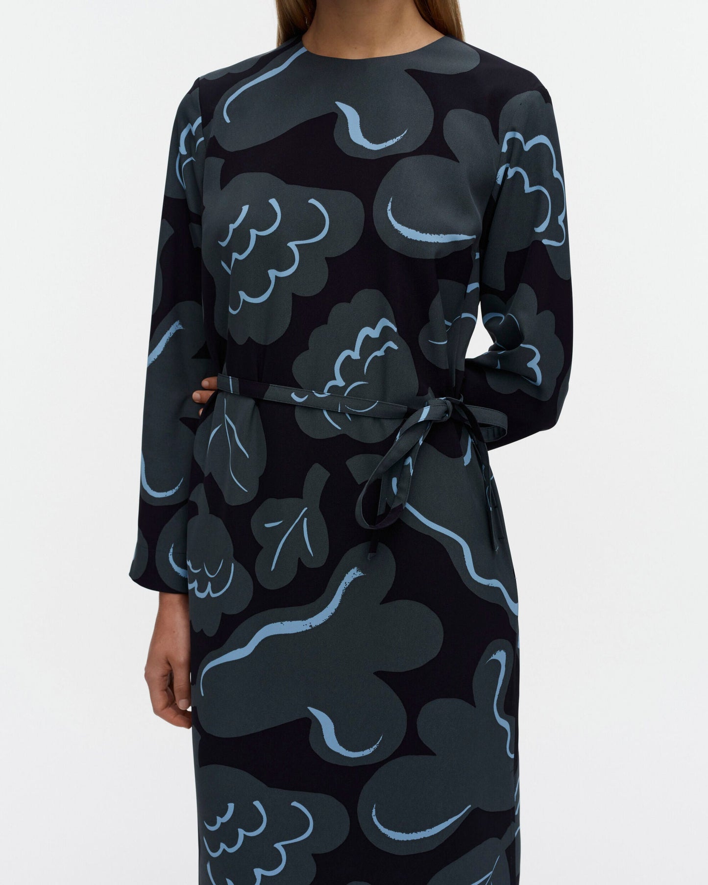 Pujotus Kukasta Kukkaan Dress