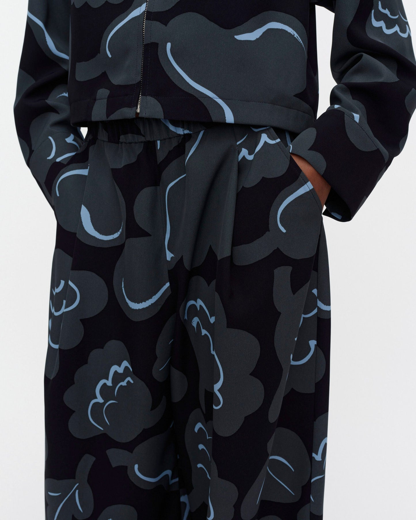Polku Kukasta Kukkaan Trousers