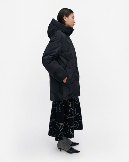 Käännös Unikko Coat