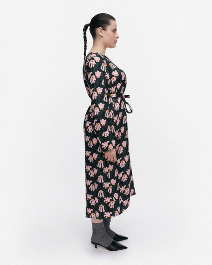 Nauru Kukkahattu Dress