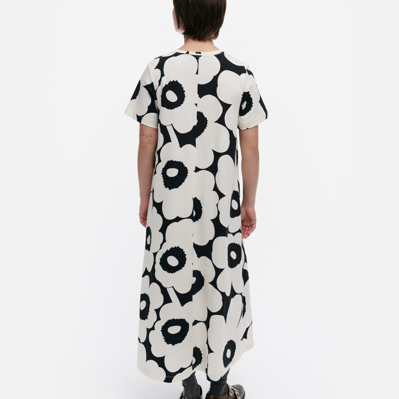 Pisteinen Unikko dress/ No Photo