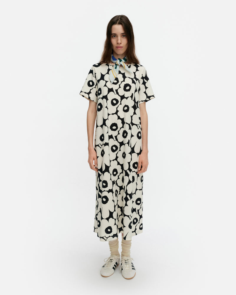 Pisteinen Unikko Dress